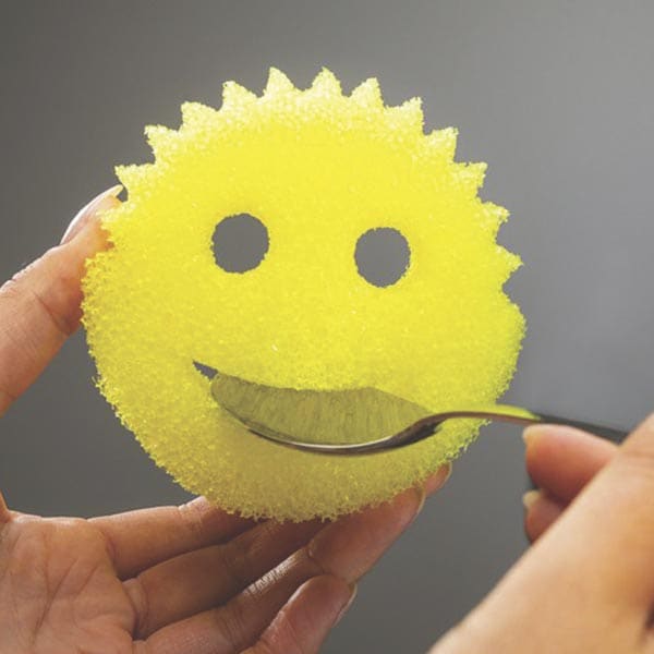 5 Reasons You Should Have a Scrub Daddy Sponge in Your Kitchen