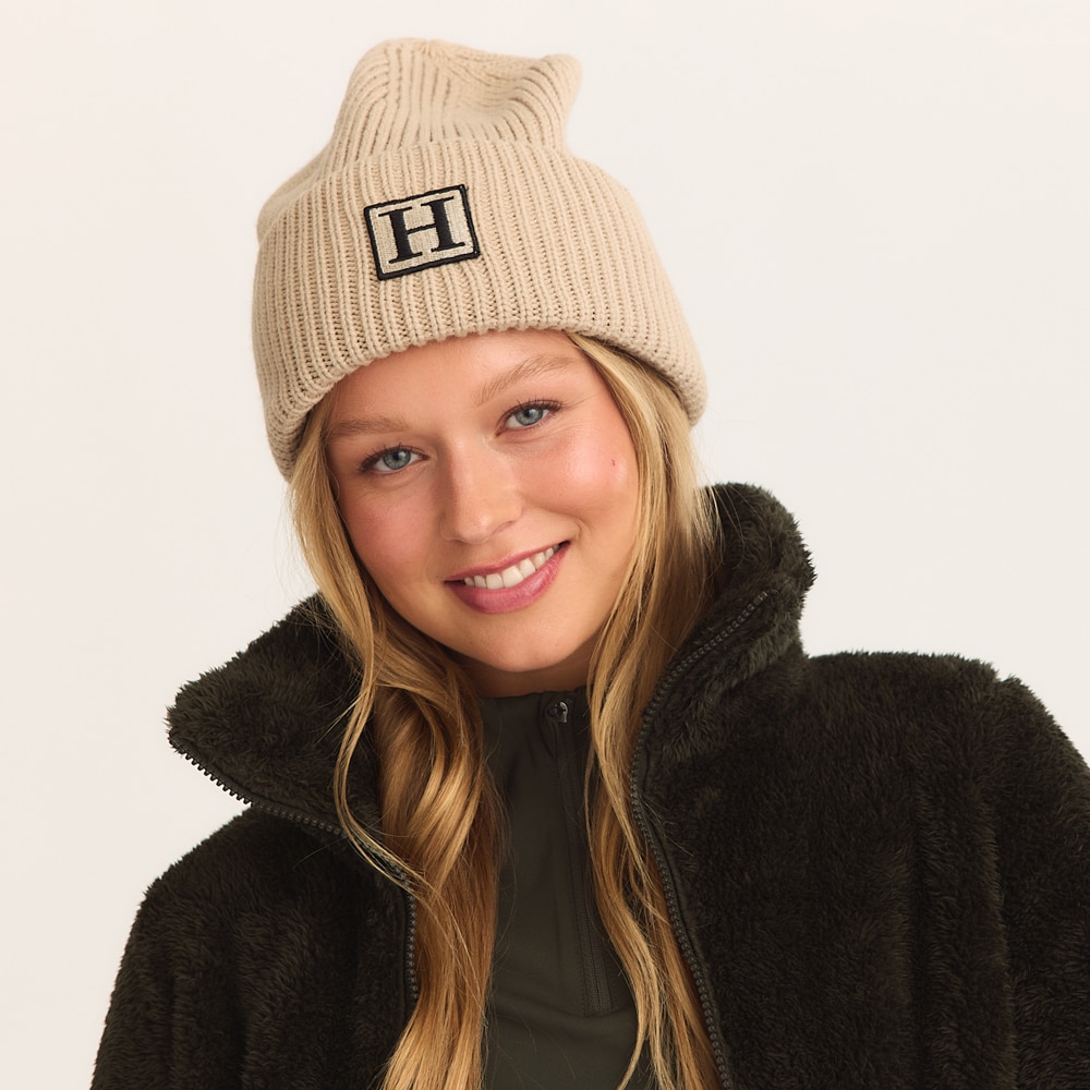 Hat  Hööks colour knitted 
