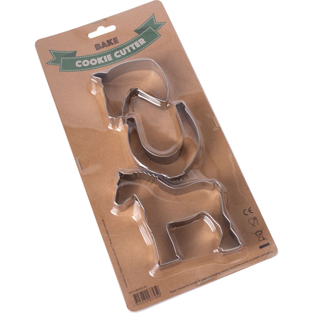 Gingerbread cutter  Bake 